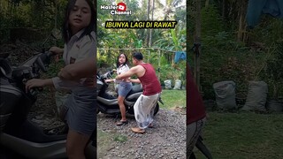 MENGGANTIKAN IBUNYA YANG LAGI DI RAWAT #shortsviral #shortslucu #shortsterbaru