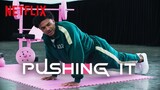 Player 432 Answers Questions While Doing Push-Ups | Squid Game: The Challenge | Netflix