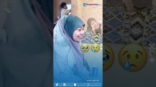 Wanita Ini Bagikan Momen Haru saat Bertemu Orang yang Sangat Mirip dengan Almarhum Ibunya saat Umrah