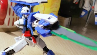 [POSE SHOW] Tổng lãnh thiên thần kỳ diệu của gundam