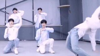 相信我，这是一个普通的练习室！