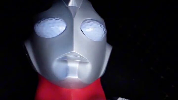 I have been waiting for a long time to unbox Ultraman Tiga