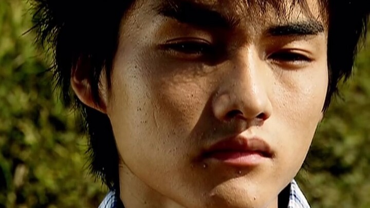 Kamen Rider OP, nhưng bỏ qua nếu hình dạng cuối cùng của nhân vật chính không phải là vàng