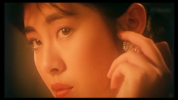 Michael Jackson said to Joey Wong: "You are so beautiful. Are all Chinese girls as beautiful as you?