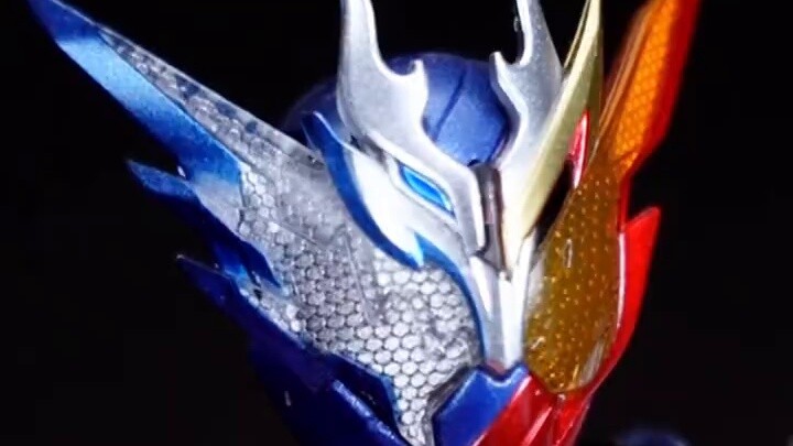 [Have you ever seen the form of Kamen Rider Rabbit and Dragon? ] - Unboxing of Kamen Rider BUILD Dra