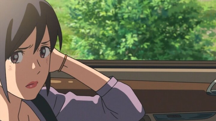Taki quên mất Mitsuha đã yêu dì của Suzuya