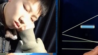 [Game][Phigros] Tidur Sembari Mengetik Lagu Dengan Satu Tangan