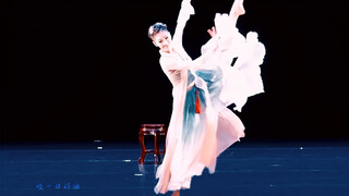 “独夜不禁春，梨花碎帘影”