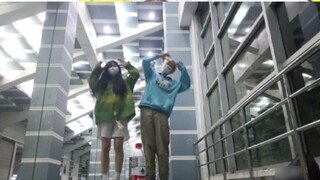 This is probably the first time that Ah B has danced the OP of "Youth in Motion" in pairs! So youthf