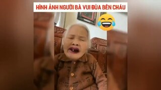 Hình ảnh người bà đùa vui bên cháu #meme