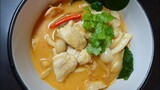 Top 10 famous food Tom Kha Gai Coconut chicken soup