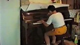 Lang Lang lần đầu tiên đi thi đấu nước ngoài và chơi black key ở nhà một người bạn