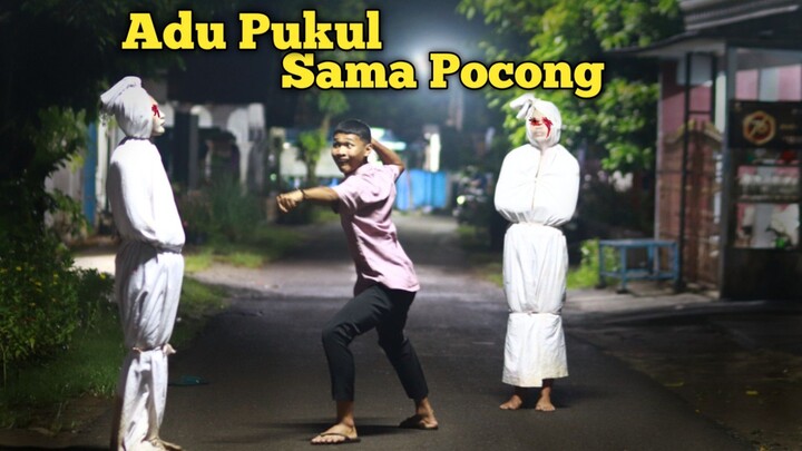 ketemu pocong di ajak baku hantam prank pocong ngakak