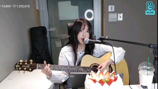 fromis_9 Song Hayoung covers BTS Jimin's serendipity