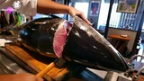 Japanese Foods - Tuna cutting skills