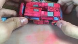 A poor middle school student made a Transformer paper model with so many fun things to play with? [T