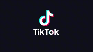 HOT TIKTOKER