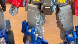 [Vertical version 1 minute] Is this year's most popular Optimus Prime going to be beaten by his pred