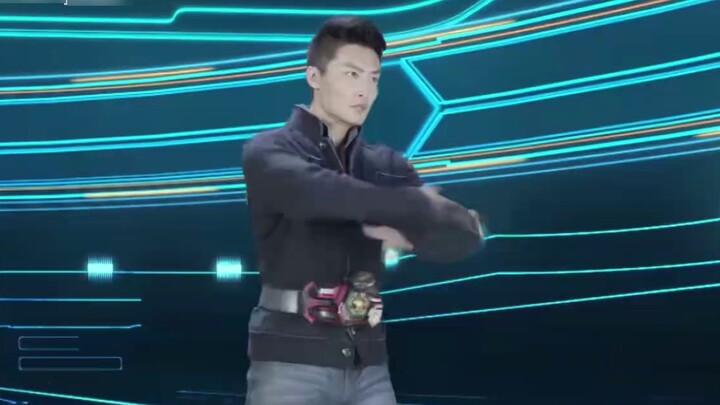 [Dubbing ulang] Efek suara transformasi Armored Warrior Captor kini lebih nyaman.