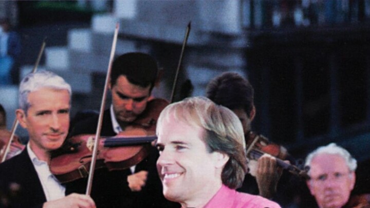 Richard Clayderman performs "Bohemian Dance" with the Hungarian Orchestra