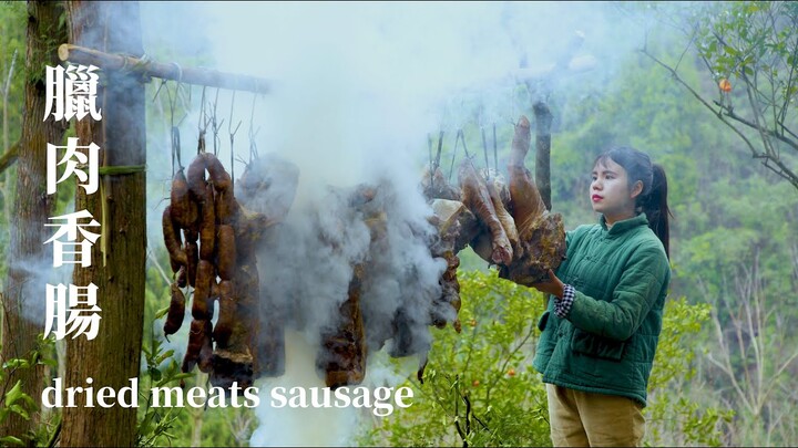 The dried meats sausage is ready, and the Chinese New Year is not far away臘肉香腸做好了，離過年也就不遠了