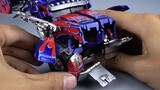 [Transformers change shape at any time] TW Knight Optimus Prime transforms! Transformers Movie Editi
