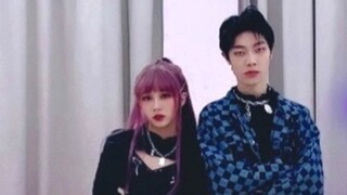 KDA's new song MORE choreography cover | K-Zhen group super A attack | 1M [Rojon Zhenzhen]