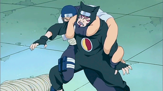 Kakashi theo dõi trận chiến