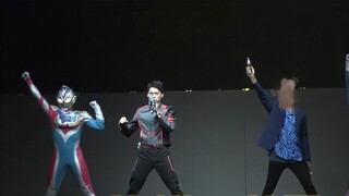 Asuka and Kanada transform into Ultraman Dyna and Ultraman Decai live!