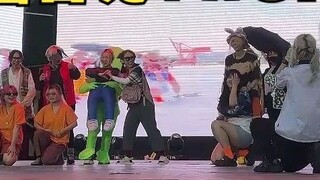 Happy Valley memalukan di depan umum! Kalau kalian, para gadis Kara, tidak melakukan hal yang lucu, 