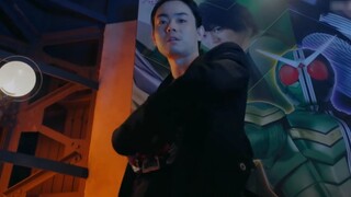 “เด็กผู้ชายจะลืมพระเอกที่เขาแสดงเมื่อตอนเด็กๆ ได้อย่างไร”
