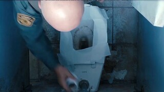 Polisi tua itu menemukan terowongan penyelundupan di toilet umum!