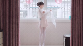 Watch it again ~ the soft and warm fragrance of the fragrant cheongsam girl ~