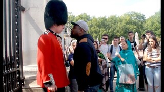 5 Reasons you NEVER Mess with Queens Guards! (Tourists Get Owned)