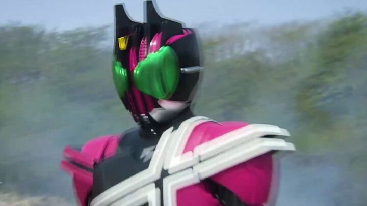 [Kamen Rider]: A rare form of knight that appeared in the movie