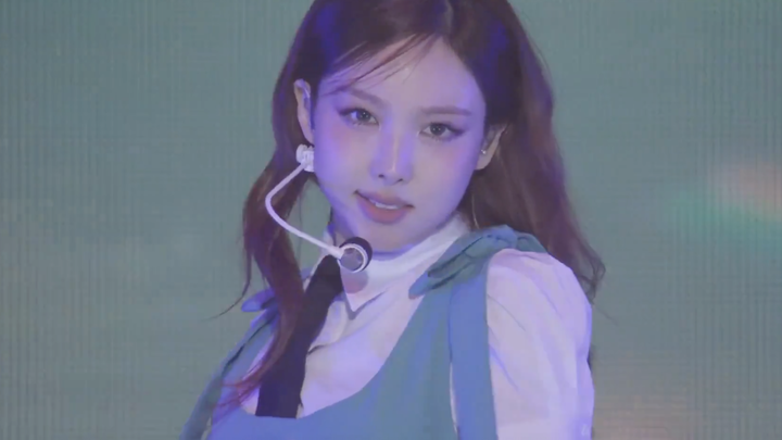 [Lin Nayeon] New choreography for "Small Face Solo 2" that is not the main theme "something"