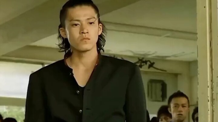 Crows Zero. Siapa yang paling jago berkelahi di kelas kalian?