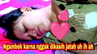 ISTRI NGAMBEK KARNA NGGAK DI KASIH J4TAH