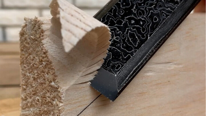 [Kevin's Wood] Wood that is as smooth as foam when whittled
