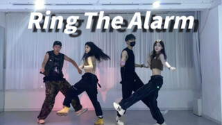 【KARD】真情侣跳卡牌原来是这种效果？！｜超高质量Ring The Alarm练习室（帅哥美女版