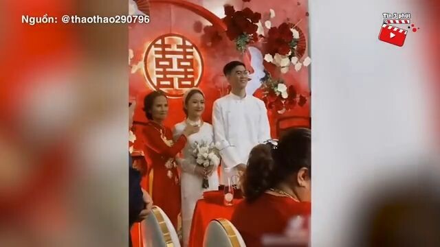 Cô dâu GẮNG GƯỢNG tổ chức đám cưới trong ngày CHA QUA ĐỜI