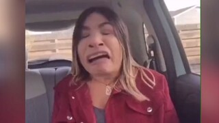 当我错过了校车，我妈必须开车送我