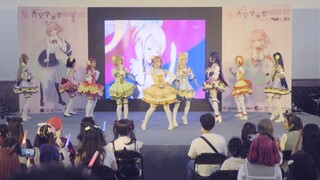 lovelive 第一次出绘里上台 非常的感动和紧张