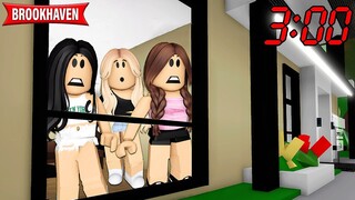 FICAMOS PRESAS DE MADRUGADA NA MANSÃO MAL ASSOMBRADA | Historinhas Brookhaven RP | Roblox