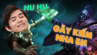 Jax gõ gãy kiếm Riven !!! Do Người chơi hay do Riven !?