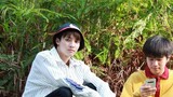 Cuộc sinh sống thông thường ngày của phụ vương công ty tiệm vàng Tín và người tình bé bỏng rộp Cấn hoặc hay còn gọi là cuộc sống thường ngày th