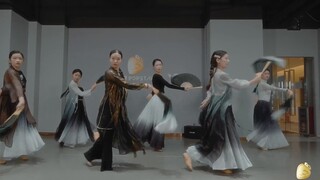 【FB POPSTAR】The silk fan dances with a majestic and fairy-like Chinese style jazz choreography "Twen