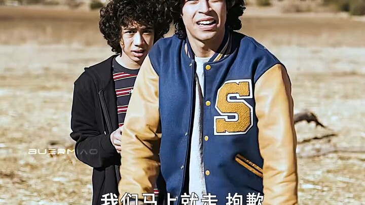 没个十年脑血栓都写不出这样的剧情，笑得肚子疼！