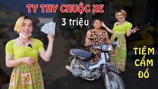 TY THY cho 3 triệu giúp Cô bán bánh da lợn chuộc lại xe máy - Ty Thy Vlog Gỏi đu đủ